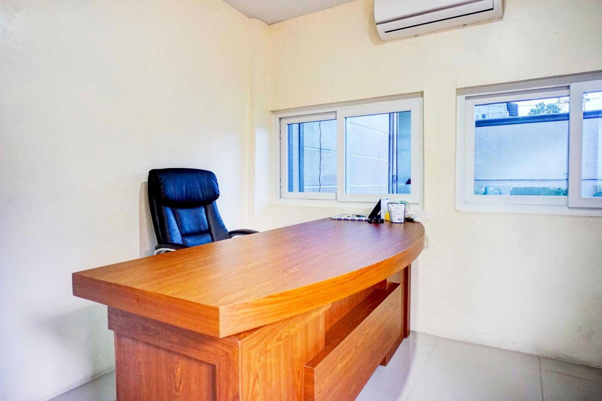 Oyo 94105 P&G Guest House Medan Buitenkant foto